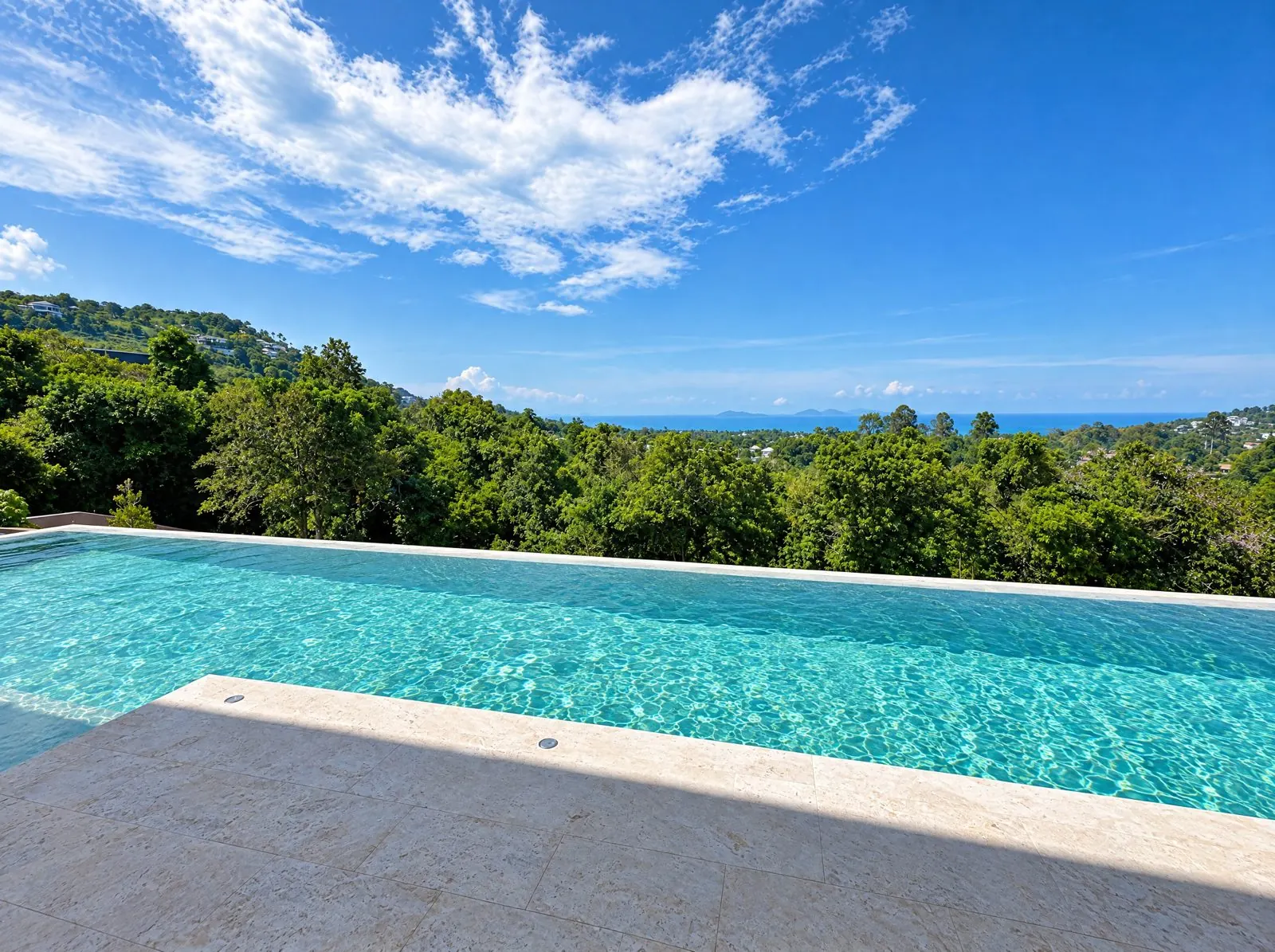 Infinity-Pool und Aussicht
