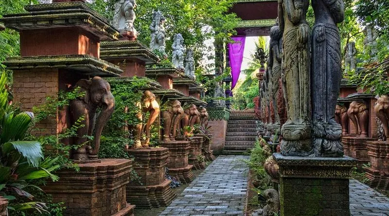 Dusit Dheva Cultural Center, Koh Samui